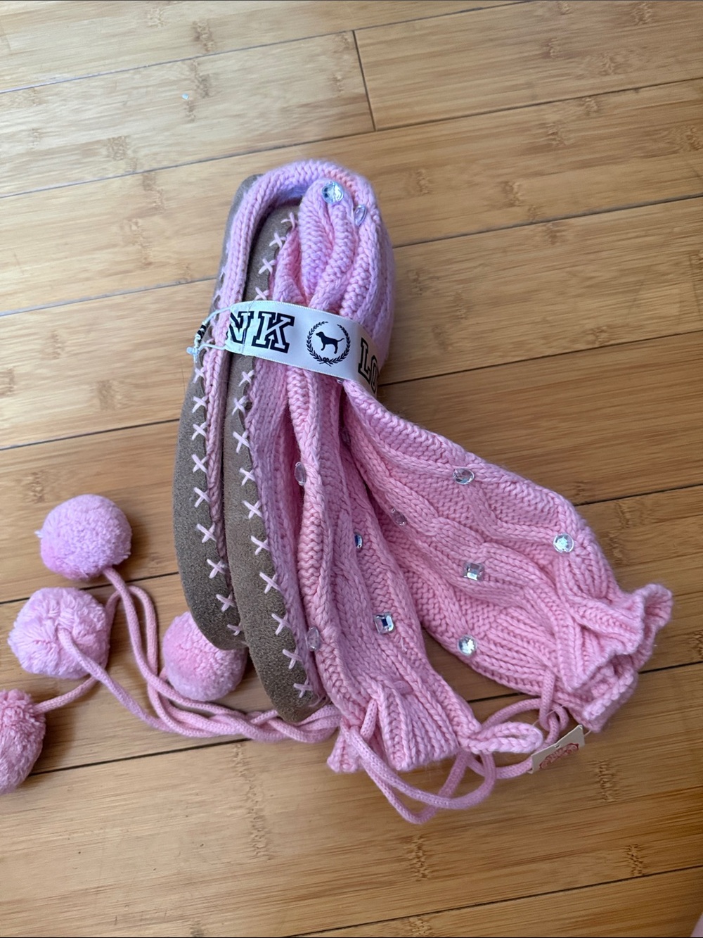 PINK Victoria's Secret Pink Cable Knit Pom Pom Bootie Slippers - Picture 5 of 5